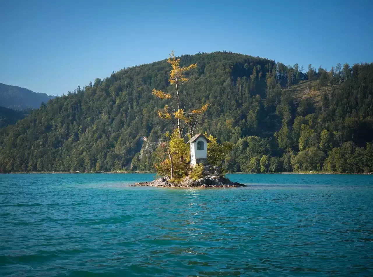 Escape to St Gilgen Austria: A Charming Alpine Retreat for Nature Lovers and Outdoor Enthusiasts